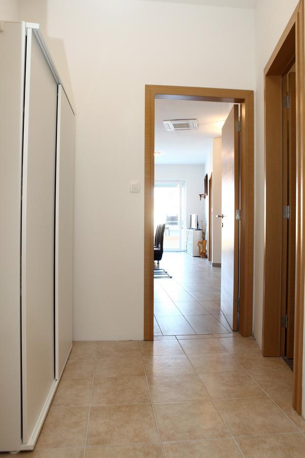 Charming San Simon Beach Apartment Jn Изола Экстерьер фото