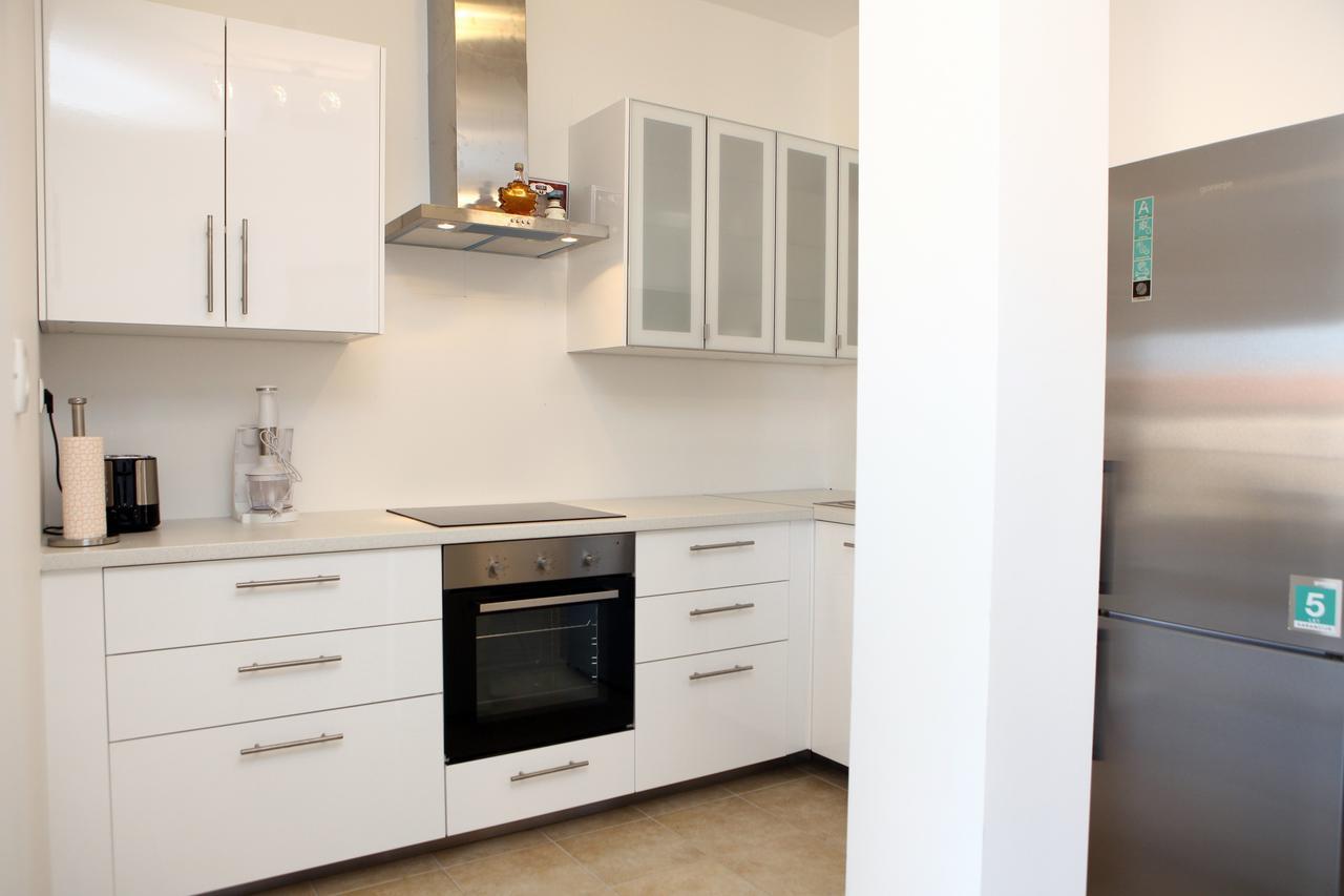 Charming San Simon Beach Apartment Jn Изола Экстерьер фото