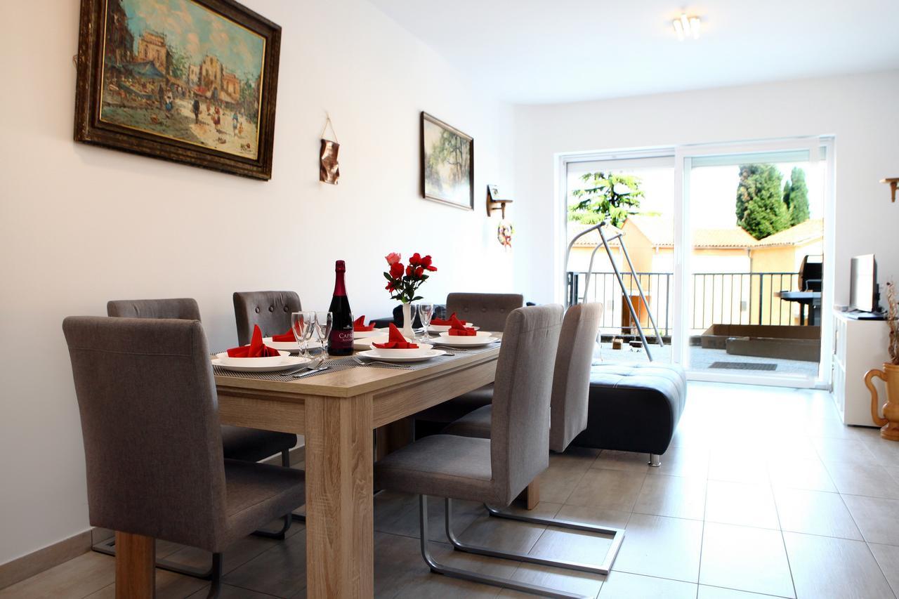 Charming San Simon Beach Apartment Jn Изола Экстерьер фото